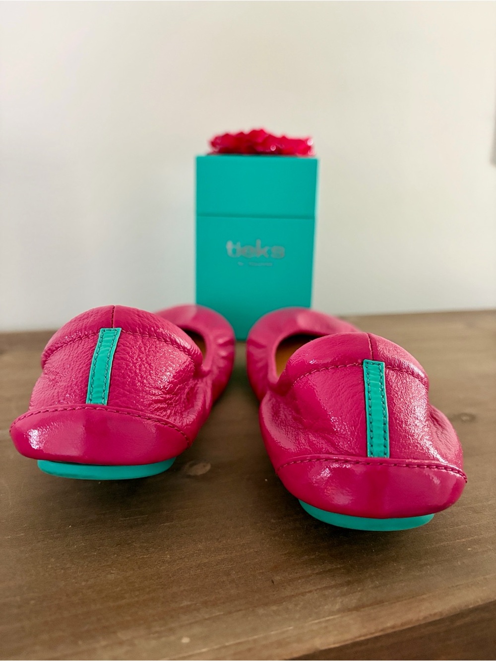 Tieks Fuchsia | size 8 - Picture 7 of 9